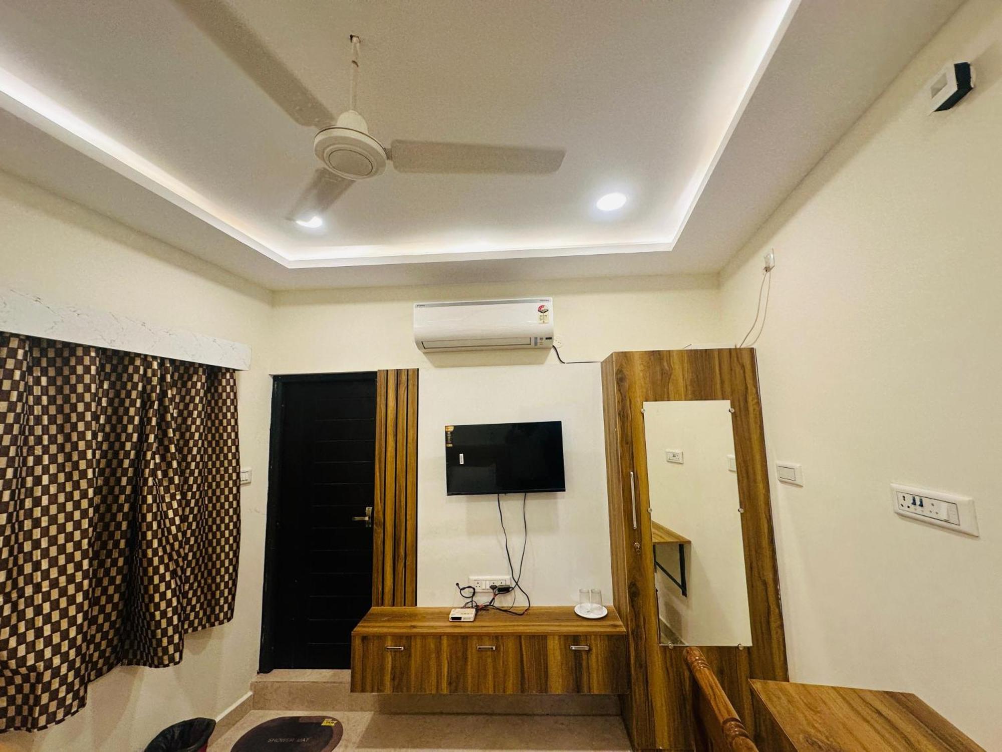 Mahadeepam Residency Villa Tiruvannāmalai Dış mekan fotoğraf